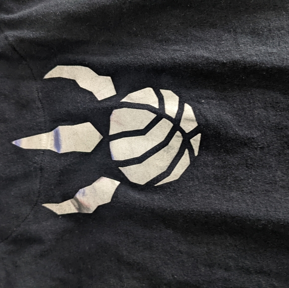 We The North Raptors Mitchell and Ness Black T-shirt, size L - Picture 3 of 3